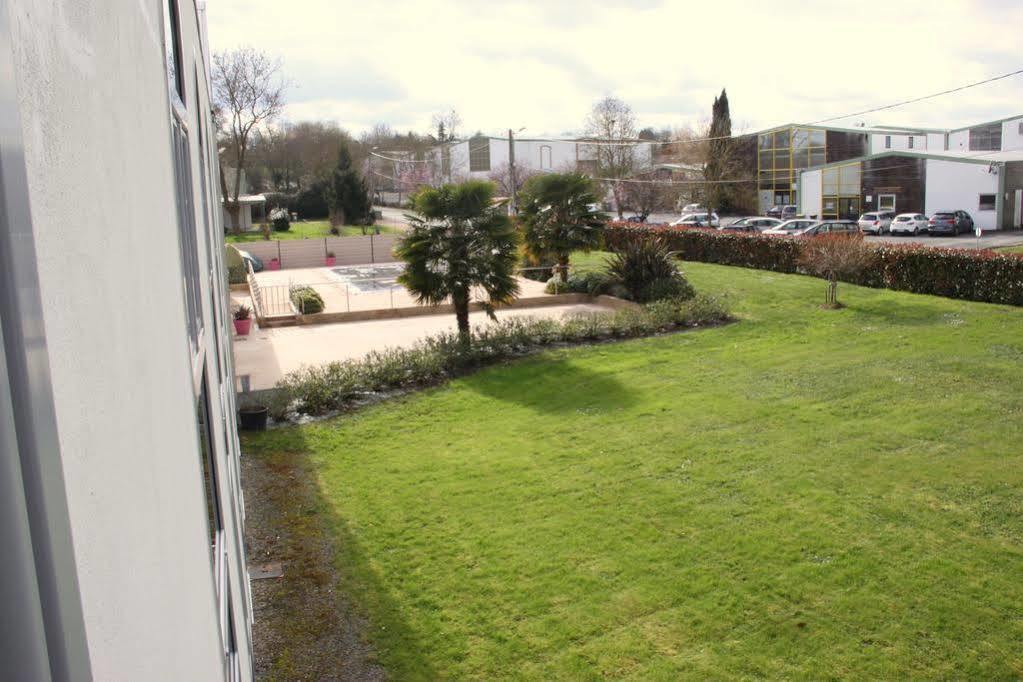 Agape Hotel Bessines Exterior foto