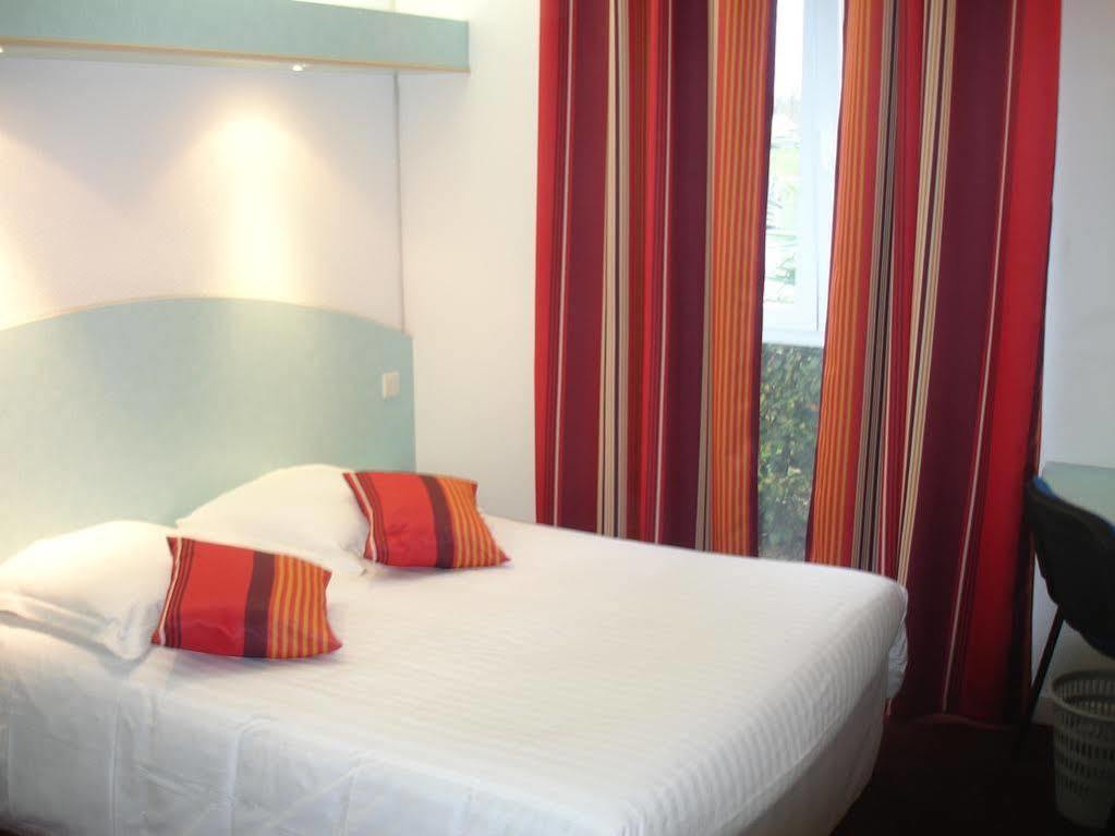Agape Hotel Bessines Exterior foto